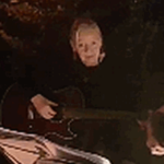 Helga Gitarrenschülerin mit 90 Jahren